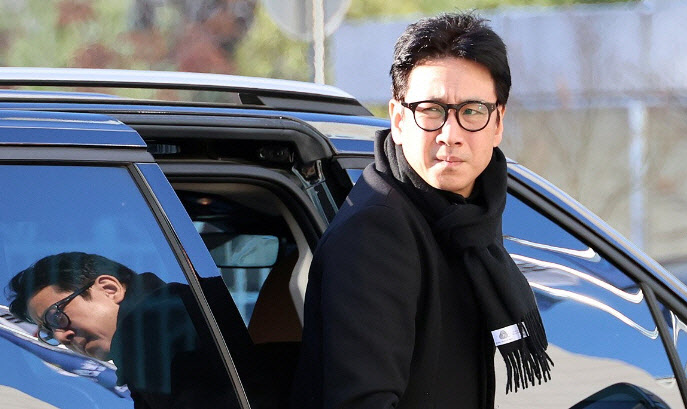 경기남부경찰, '<b>이선균 수사정보</b> 유출' 인천경찰·언론사 <b>압수수색</b>