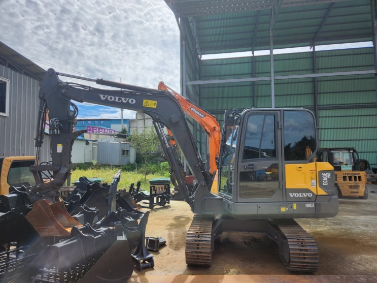 볼보 EC60E 2020년식 4200만원 판매합니다. 볼보 EC60E 2020년식 4200만원 판매합니다.
