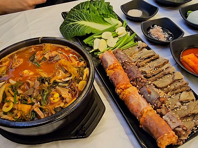순천 신대지구 국밥맛집은 내조국 국밥.맛배기 수육순대는 어떤데?
