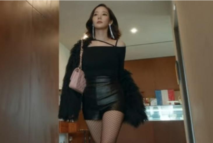 내남결 <b>박민영</b> 이번엔 상견례장서 오프숄더 망사 스타킹 패션... 