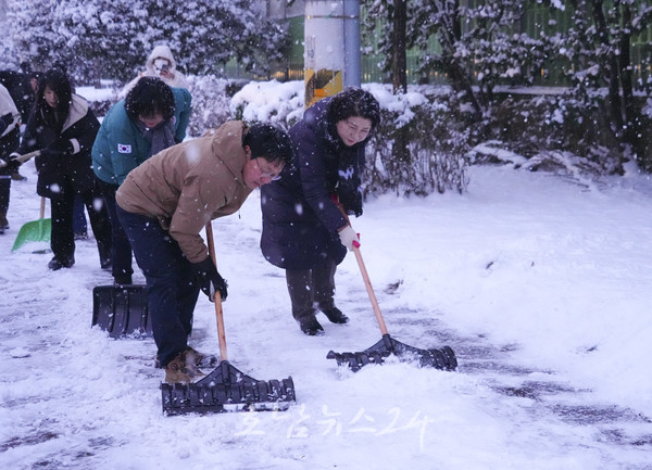  광주 24일 오전까지 이틀간 최대 26 폭설…공직자와 시민 함께 극복