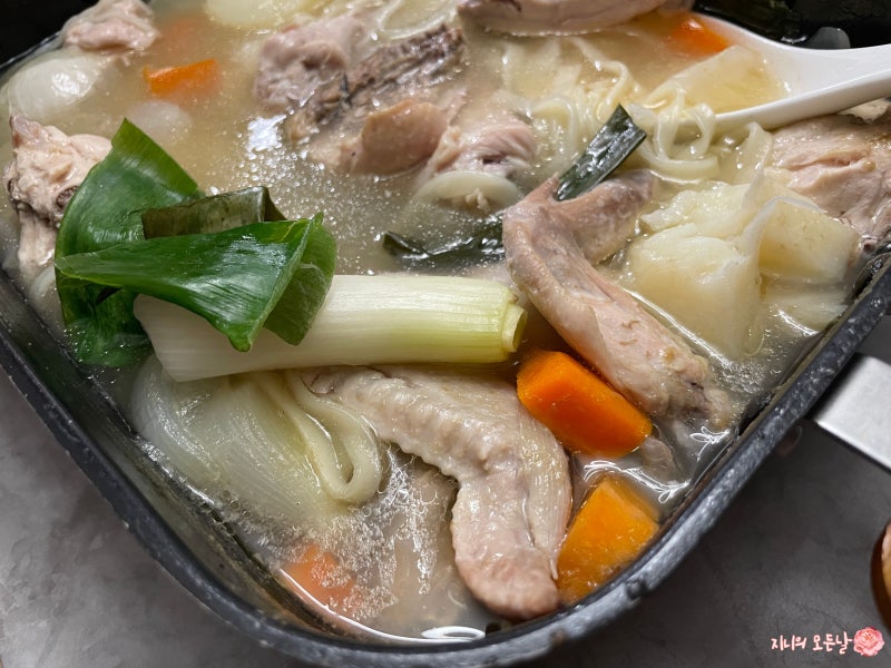 닭칼국수 간편한 조리방법 하림 닭한마리 칼국수 밀키트