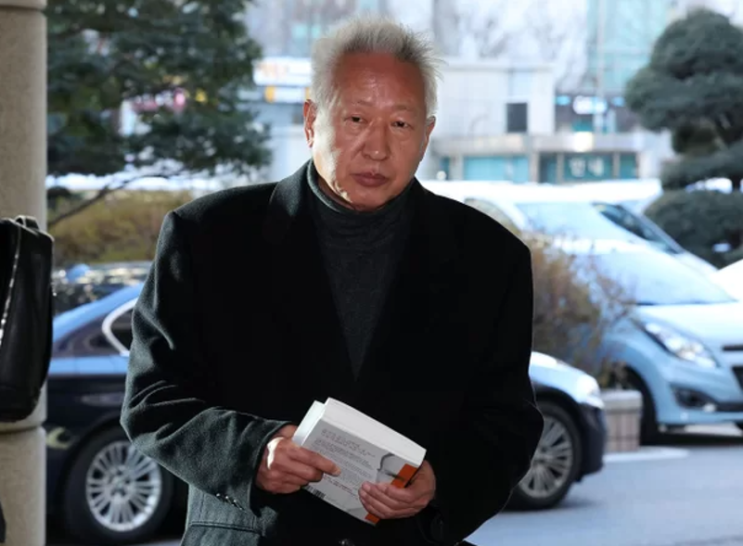 '위안부는 매춘' <b>류석춘</b> 전 연세대 <b>교수</b>, 1심서 무죄, 정대협... 