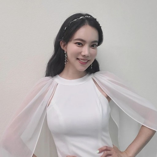 제2의 <b>장윤정</b> 김나희 – 케세라세라