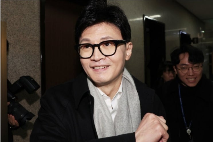 <b>한동훈</b> “<b>김경율 사퇴</b>가 출구전략? 그런 얘기 들은 바... 