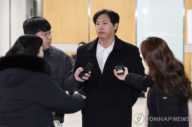 김하성 <b>류현진</b> 공갈 <b>혐의</b> <b>임혜동</b> 구속심사 30분 만 종료 인스타... 