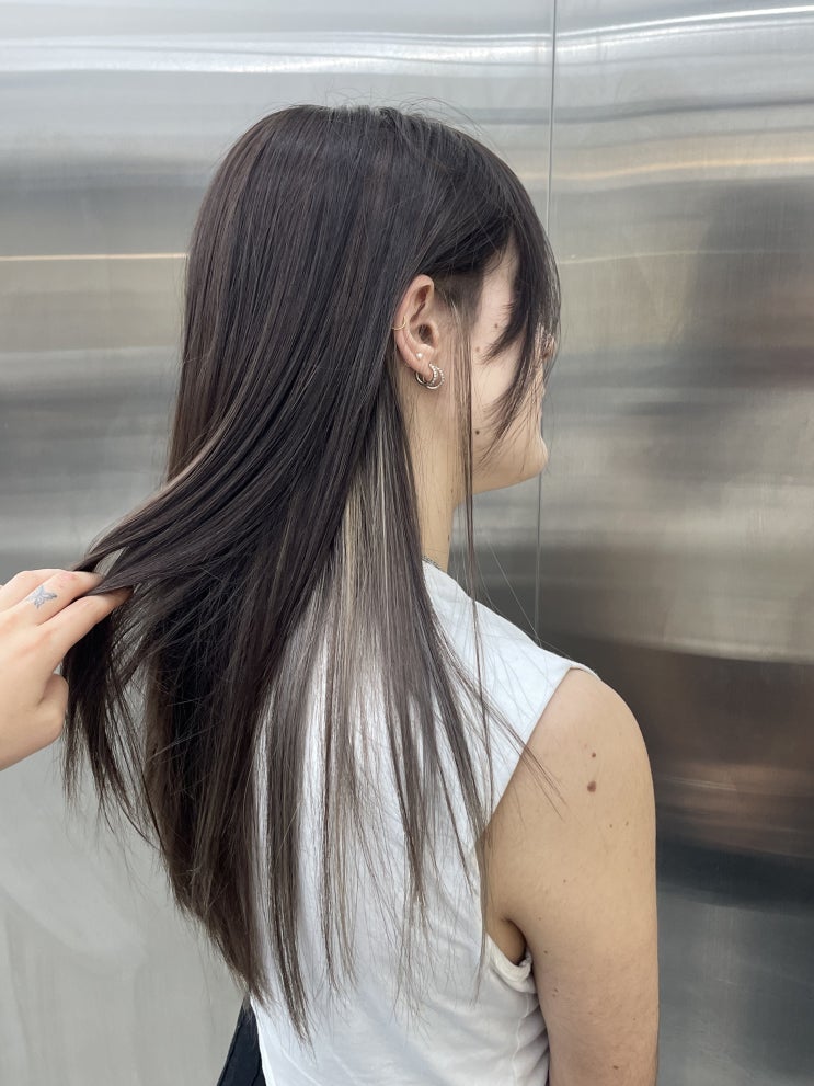  보그헤어 홍대점 미용실 리하 수석 디자이너 고객님만의 시크릿 투톤에 발레아쥬?,복구클리닉매직 전문_홍대미용실,VOGhair hongdae