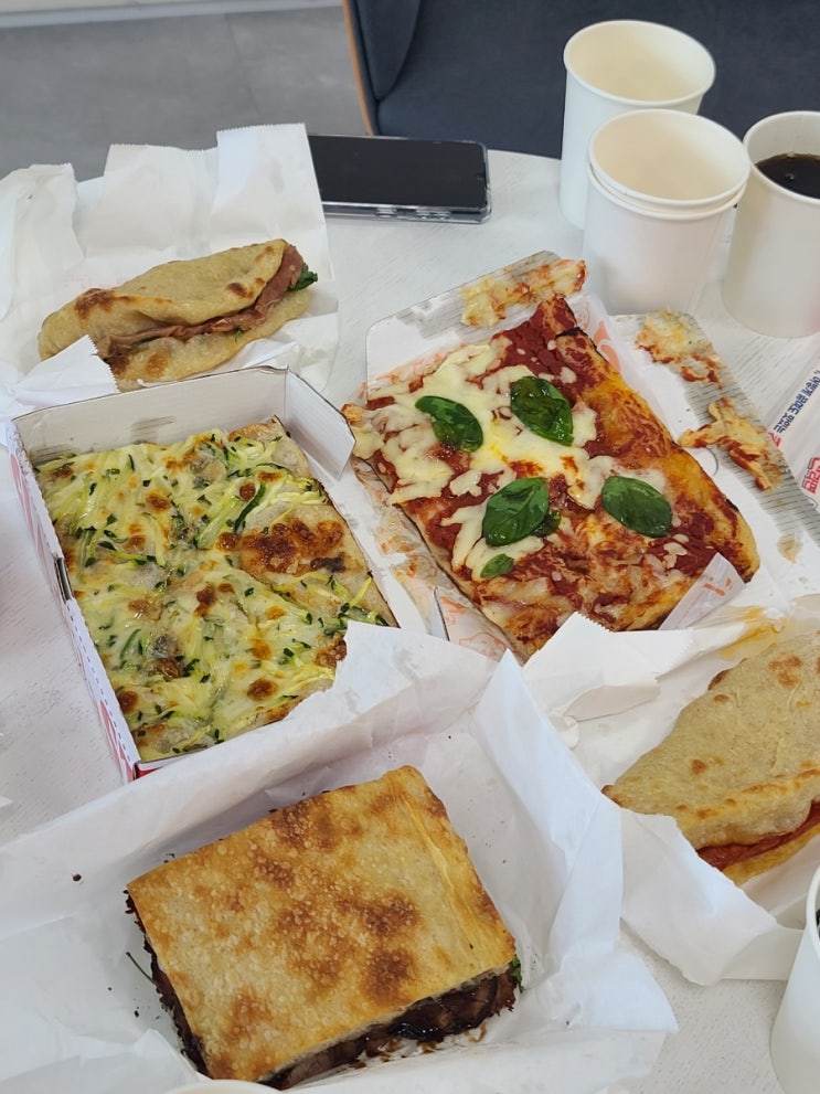  이탈리아 현지 맛 그대로 재현한  삼각지맛집 포카치아 델라스트라다