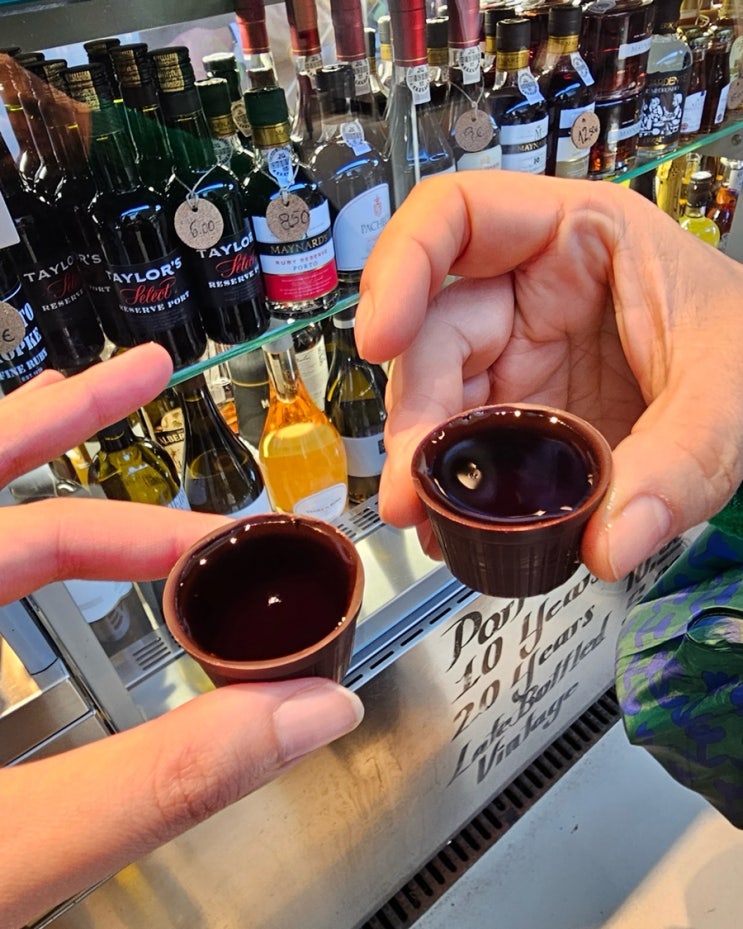  [포르투 맛집] De rosa Goncalves 초콜릿잔 체리주 진쟈 진자 Ginja