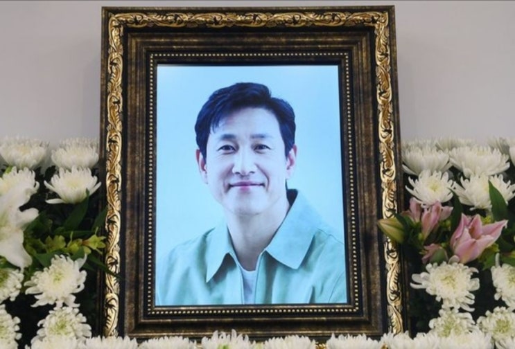 <연예가핫이슈> 배우 故 이선균 수사 정보 유출 의혹... 경찰, 디스패치 전격 압수수색 <연예가핫이슈> 배우 故 이선균 수사 정보 유출 의혹... 경찰, 디스패치 전격 압수수색