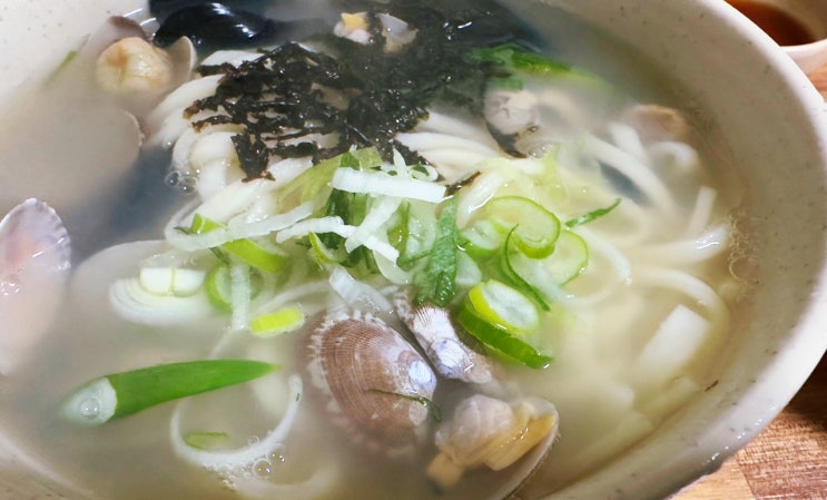  익선동 해물칼국수와 만두, 찬양집