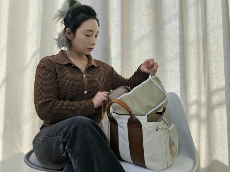  기저귀가방 육아템 찾으려 가방 뒤집을 일 없는 히든포켓 장착한 가벼운 미카백