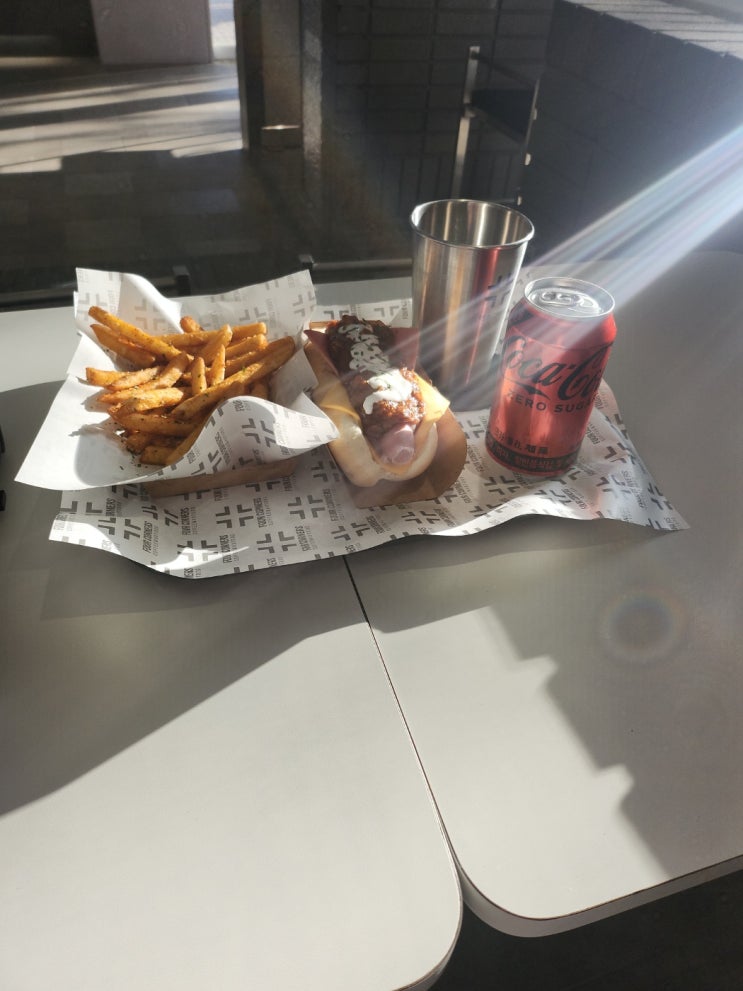  강남역 핫도그 맛집 포코너스 이집 잘하네