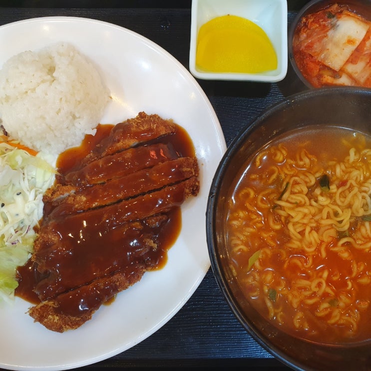  용산 분식집 용산역 후지우동 - 김밥천국