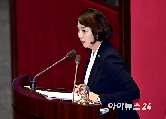 분노 과열 상태"…<b>이재명</b>·배현진 연이은 피습에 <b>외신 주목</b>
