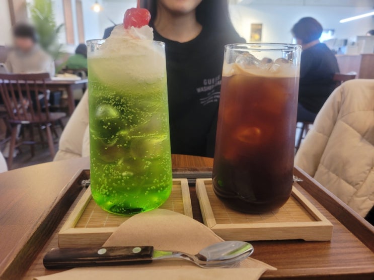 수원 화서 도조커피 재방문 여전한 인기 크레마 메론소다 수원 화서 도조커피 재방문 여전한 인기 크레마 메론소다