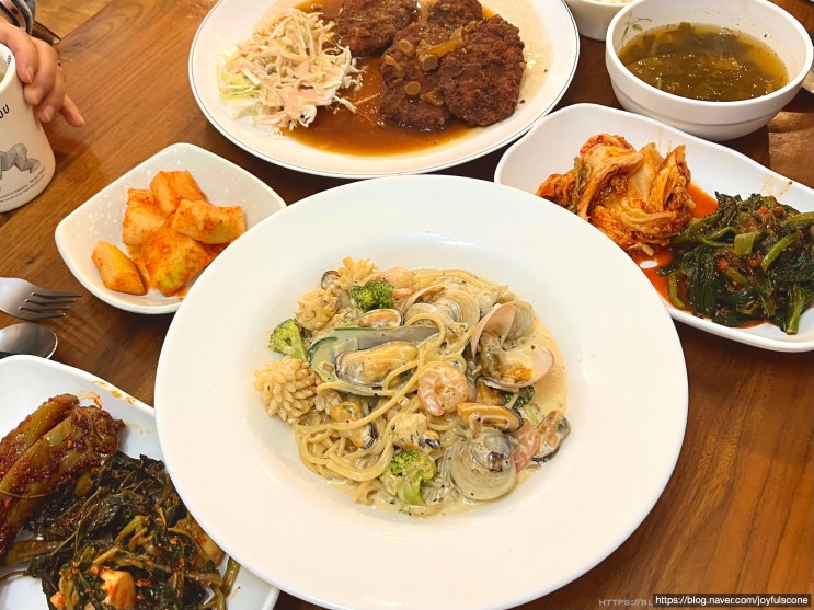  [용인] 카페팜 - 주말 저녁 파스타에 깍두기, 돈까스에 열무김치 뿌시기