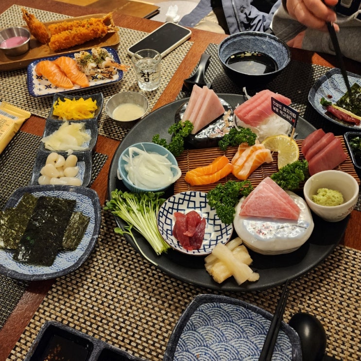  대구칠곡 맛집, LP음악이 흐르는 락참치연어 칠곡점