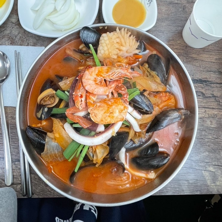  강릉 짬뽕 맛집 짬뽕 1번지 ㅣ 해물가득한 짬뽕 한 그릇 (메뉴 추천)