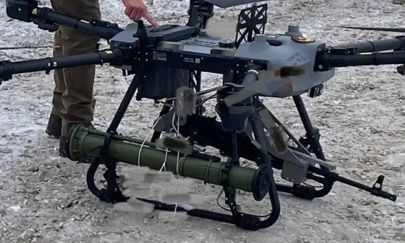 기관총과 로켓, 추적 탱크를 갖춘 DJI 농업 드론 : 네이버 블로그