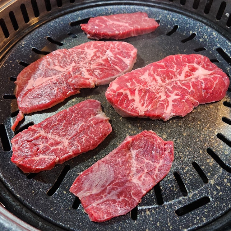  수원 우만동 맛집 '진배기고깃간' - 넓은 매장, 단체회식도 좋아요!