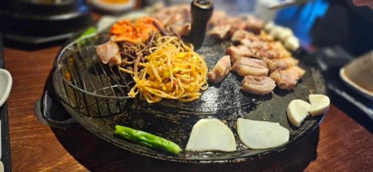 깔끔한 대구 동성로 고깃집 만재네 종로점 돼지목살/삼겹살 후기...스텔라 아르투아 생맥주도 판매! 깔끔한 대구 동성로 고깃집 만재네 종로점 돼지목살/삼겹살 후기...스텔라 아르투아 생맥주도 판매!