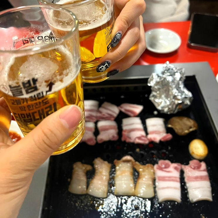  레트로한 포차느낌의 종로 3가 맛집 | 홍지로스