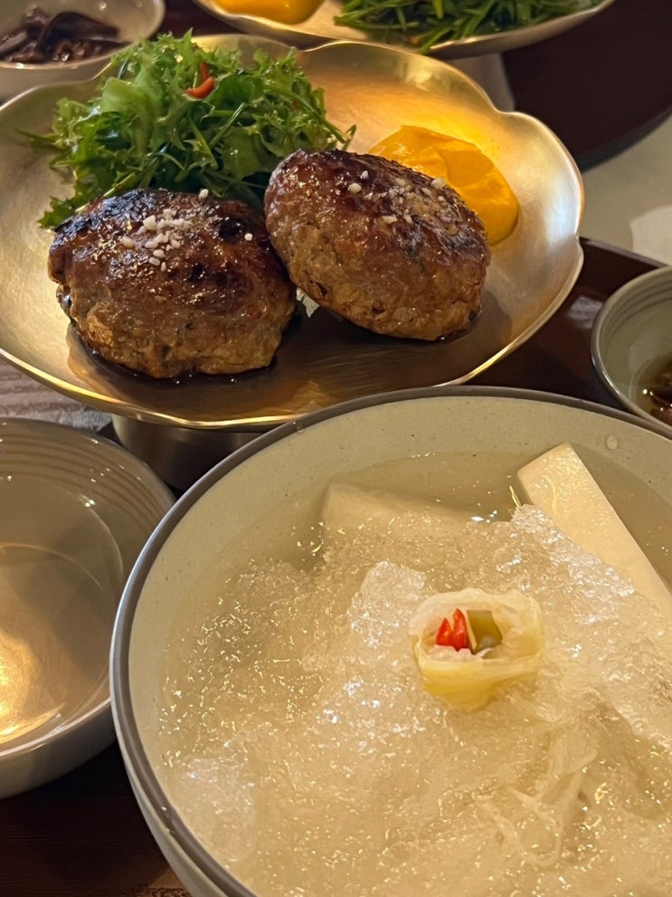  정갈한 떡갈비 한상차림을 맛 볼 수 있는 제주 맛집ㅣ무호소반