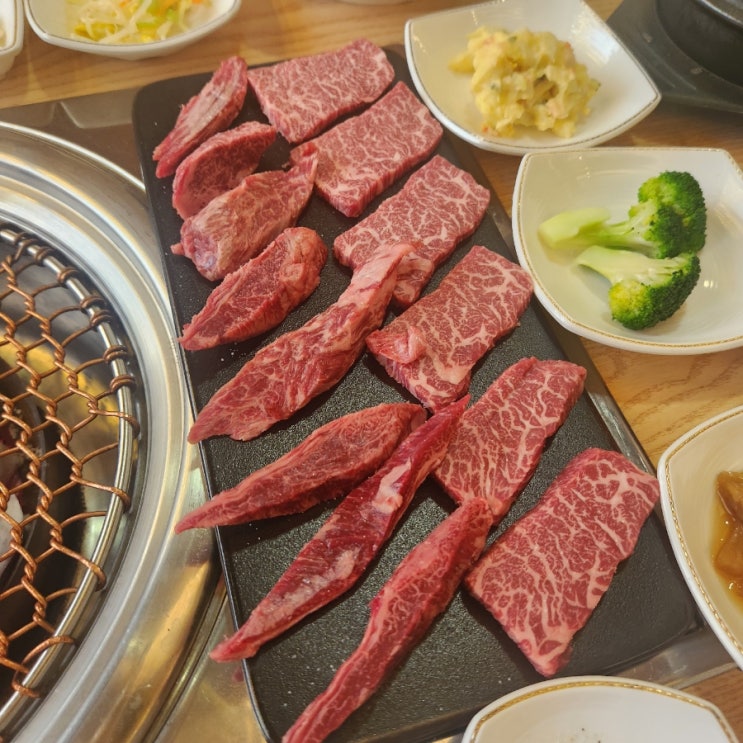  봉선동소고기 일품한우 치마살,갈비살에 육회비빔밥까지!