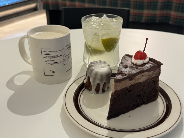 수제 디저트 맛집 합정디저트 카페 지튼 ZTTN