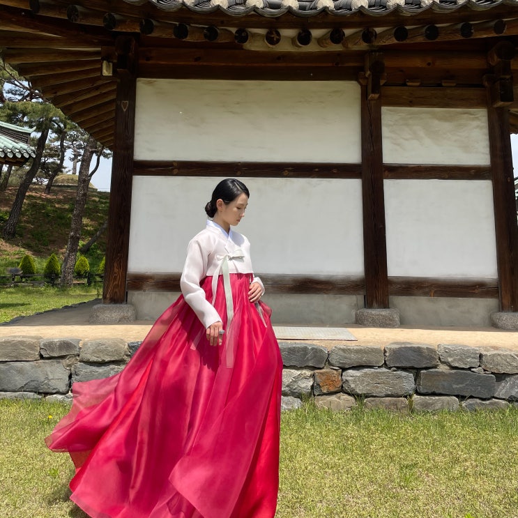 장원한복 전통한복 : 먹홍색 날개 치마의 단아하고 깨끗한 전통한복