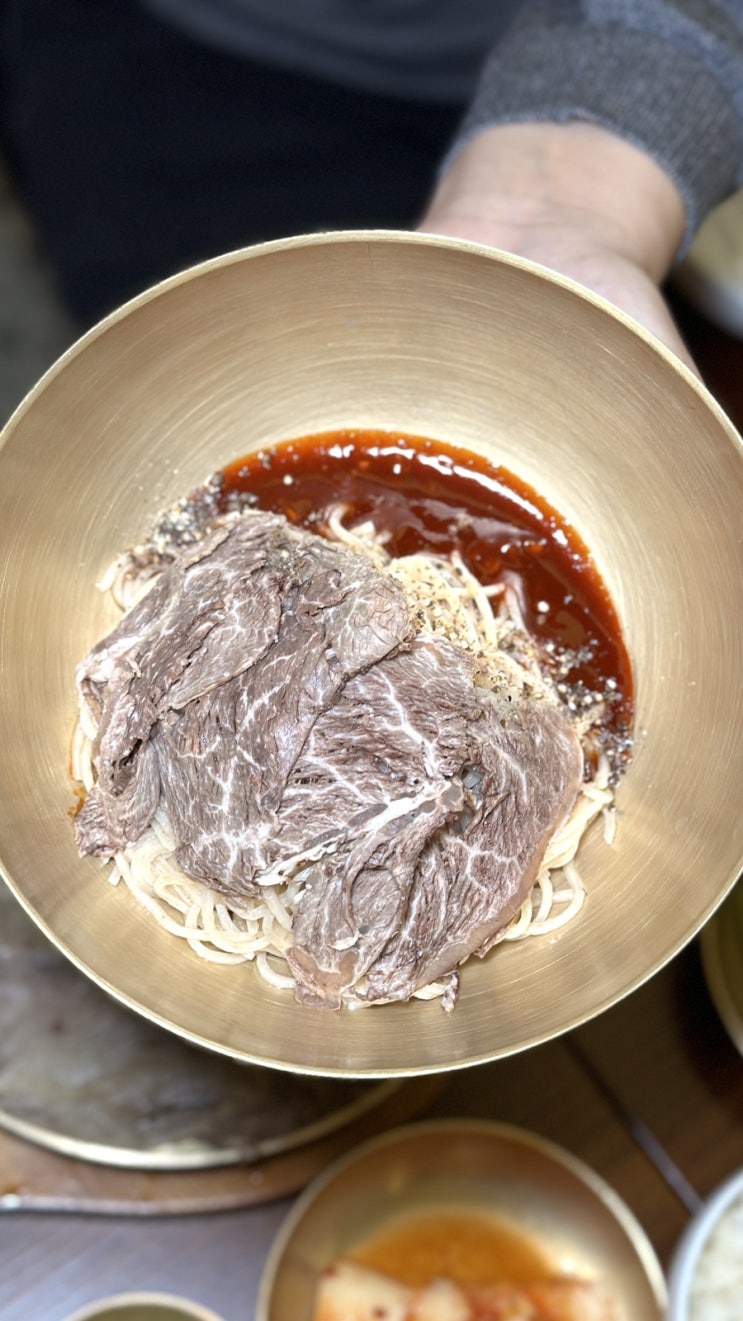  압구정 면서울, 미슐랭 스타 셰프가 선보이는 면 요리의 진수