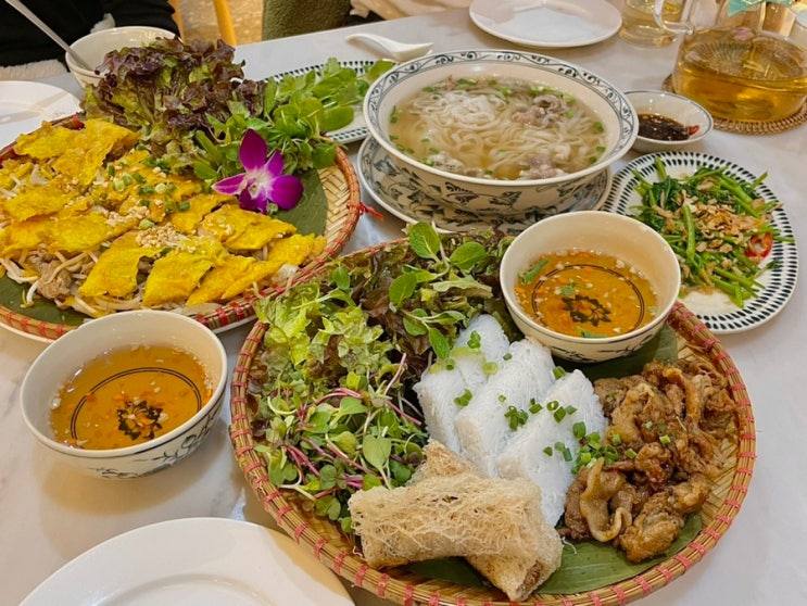  용인 보정동 카페거리 | 분위기 좋은 베트남 쌀국수 반쎄오 분짜 맛집 _ 안안