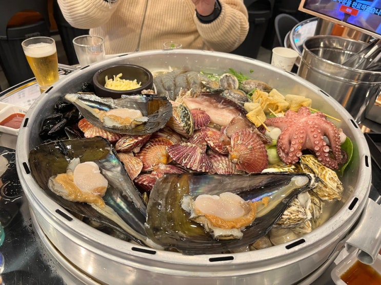  깔끔하고 쾌적하게 모임하기 좋았던 : "갯벌의 조개 신중동점"