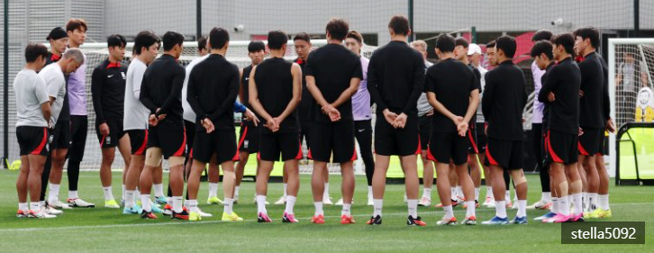 <b>아시안컵</b> 클린스만 감독... 강조 <b>축구대표팀</b> 16강 전 스트레칭