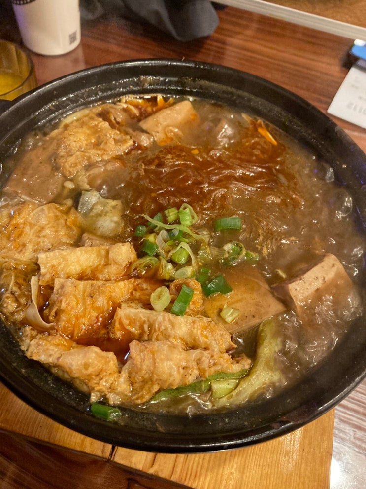  [화어문장학금] 대만일상 Day157, 대만 타이중 특산품 태양병 太陽餅, 대만 사범대 당대중문 워크북, 대만 사범대 마라탕 雲鼎阿二麻辣食堂, 대만 겨울 제철 과일 파인애플 석가
