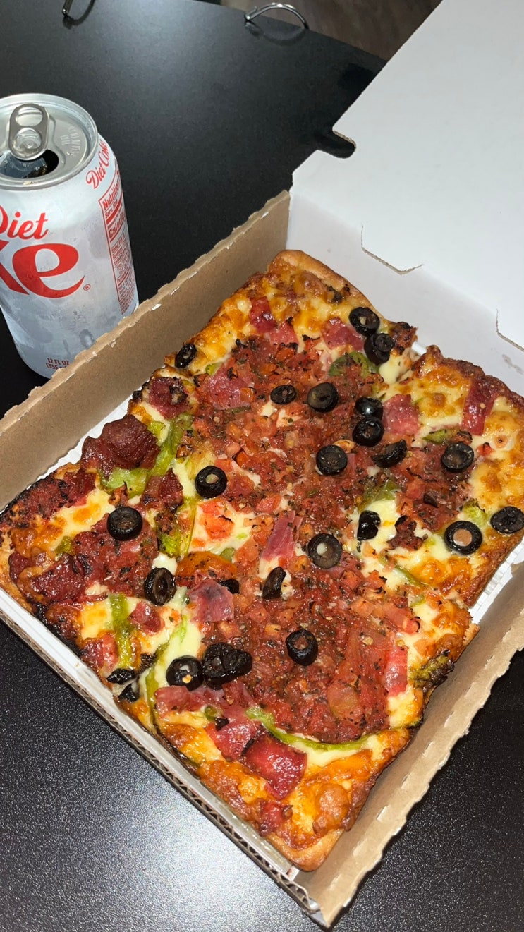  미국 여행 디트로이트 피자 원조 맛집 본고장의 맛 buddy’s pizza