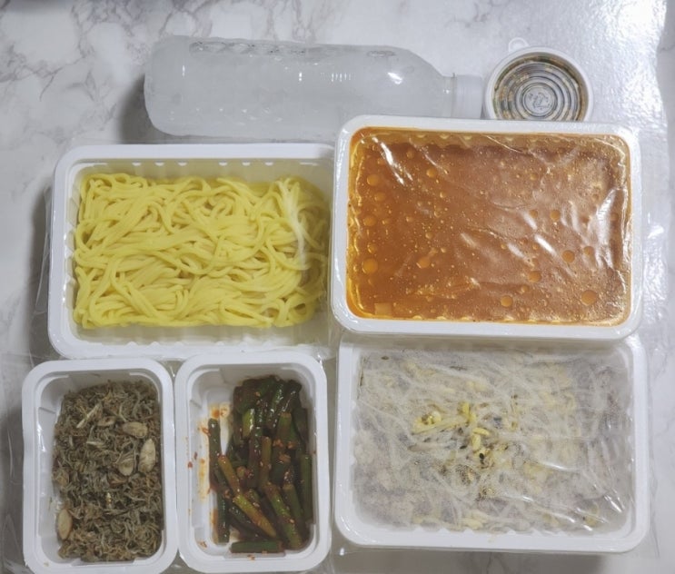  마두역 반찬 고래찬방