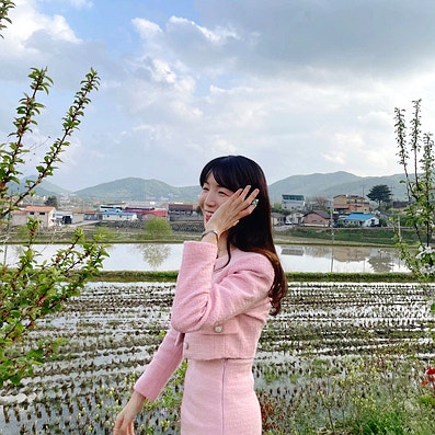  여자 봄 하객룩 이바나헬싱키 신상 트위드 셋업 Marianne Crop Jacket Skirt S사이즈 후기 박은빈 티파니 이사배 패션