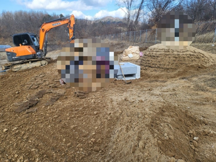  2024년 경북 김천시 감문면 구야리 합장및 석좌공사 고인돌장의사 #장의사 #이장 #화장 #개장 #분묘 #윤달 #벌초 #납골당 #가족묘 #평장 #이하늘장사 #손없는날 #석축 #석물