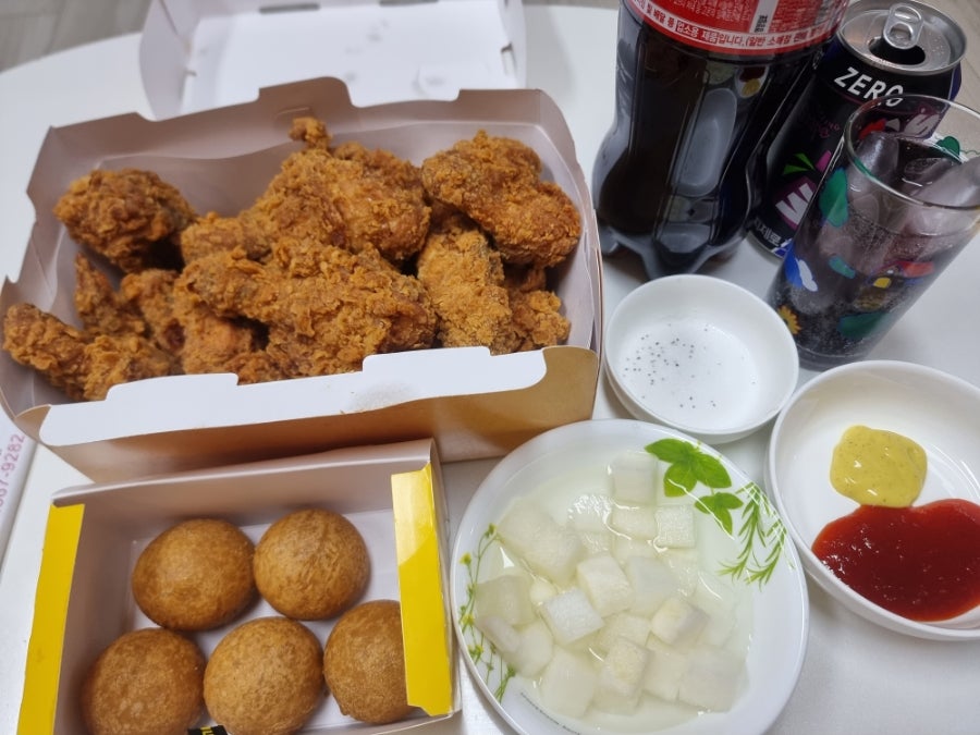 BHC치킨 성서메가타운점 사진 3