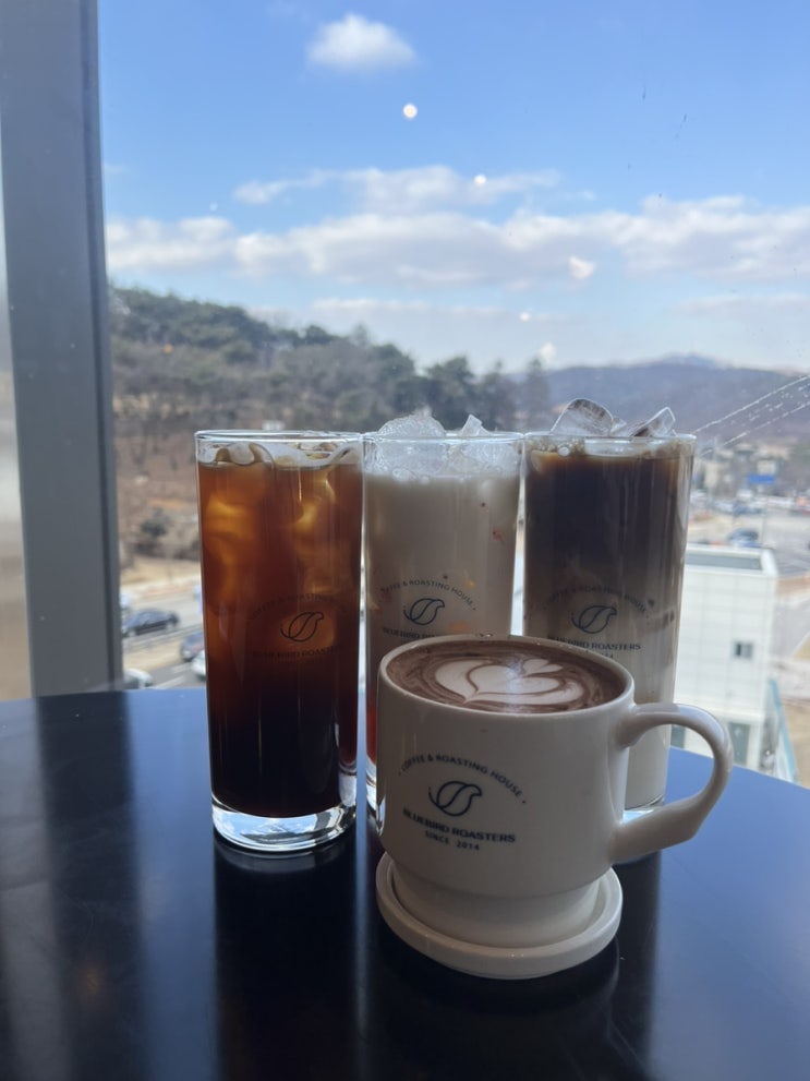  블루버드 백운호수점 / 통창이 예쁜 의왕 타임빌라스 근처 브런치카페 맛집