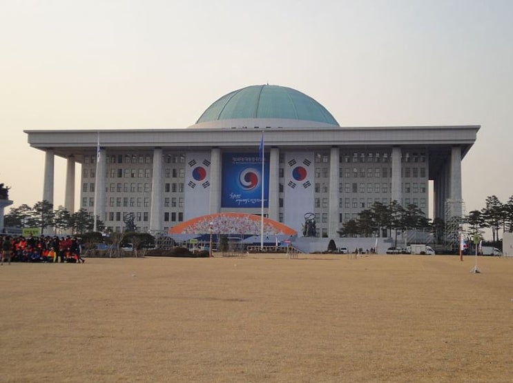 <b>법정</b>시한 넘긴 <b>예산안</b>, 무엇이 문제인가?