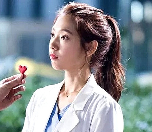 드라마 닥터슬럼프 1,2회 줄거리 정보 후기 인생 절정에서 추락했을때 성장드라마 추천 시청자가 공감했다 드라마 닥터슬럼프 1,2회 줄거리 정보 후기 인생 절정에서 추락했을때 성장드라마 추천 시청자가 공감했다