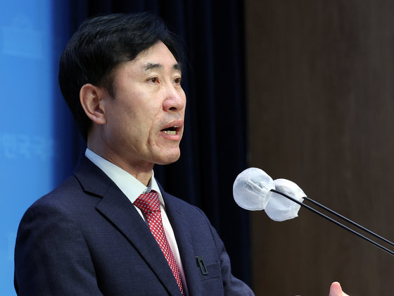 <b>하태경</b>, 종로 접고 ‘중구·<b>성동을</b>’ 출사표…이혜훈과 공천 대결
