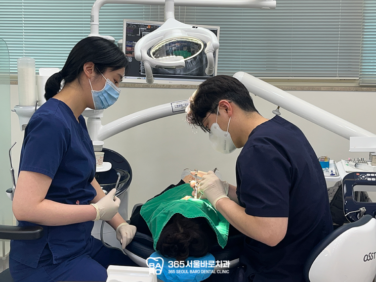  방이동 치과 강동 토박이 치과에서 알려주는 구강건조증 예방법