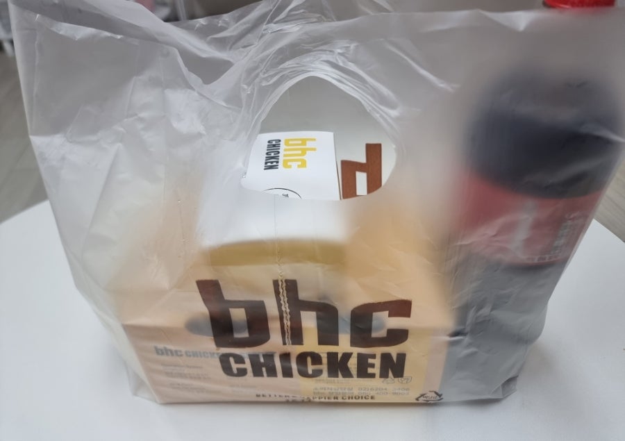 BHC치킨 성서메가타운점 사진 1