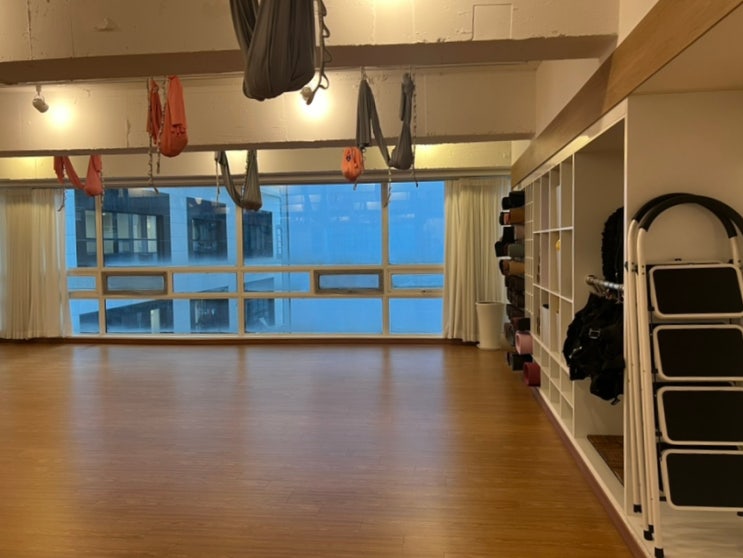  삼성역요가 플라잉 번지 수업이 있는 아리아요가 대치삼성