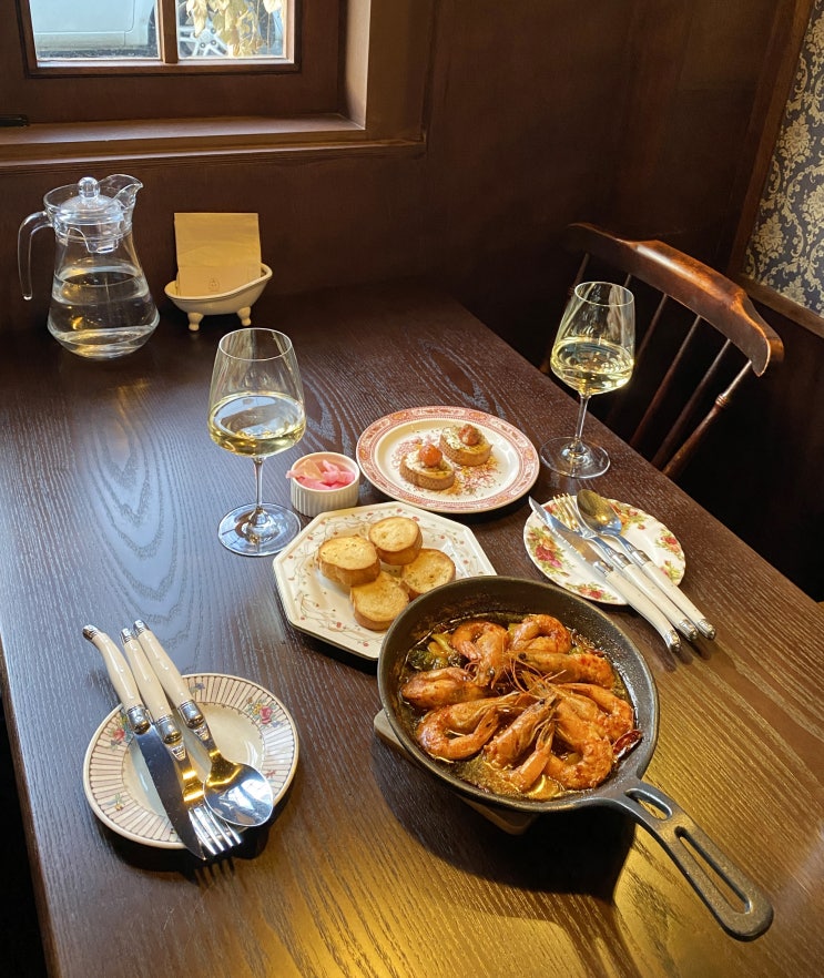  [서울 영등포구] 문래동 맛집, 다소곳 문래 / 아늑한 분위기의 스페인 요리 와인바