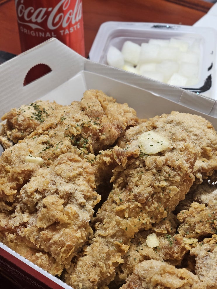  BBQ 신메뉴 바삭갈릭 내돈내산 솔직후기